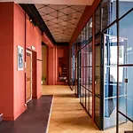 Huge Newly Redecorated Luxury Home
