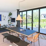 Modern Architecture Atrium House