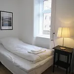 Bright Apartment In Elegant Osterbro