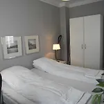 Cozy 2-Bedroom Apartment In Elegant Osterbro