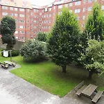 Bright Apartment In Elegant Osterbro