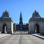 Sanders Merchant - Lovely Two-Bedroom Apartment In Center Of Copenhagen