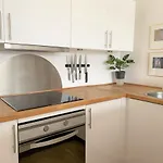 Sanders Platan - Petite One-Bedroom Apartment In Amazing Frederiksberg