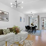 Modern 3-Bedroom Apartment Near Metro Station In Copenhagen Orestad