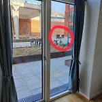 Beautiful Apartment In Hip Area Close To The Beach