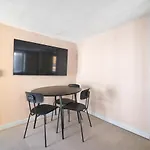 Balcony Apt - Copenhagen City Center, 50M To The Metro
