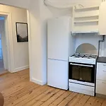 Lovely And Homey 2-Bedroom Apartment In Charming Osterbro