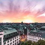 Cozy 2-Bedroom Apartment In The Heart Of Copenhagen