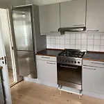 Lejlighed Indre Kobenhavn Taet Ved Hovedbanegarden.