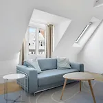 Sanders Main - Endearing Two-Bedroom Duplex Apartment With A Balcony Next To Magical Nyhavn