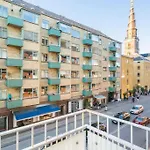 Cozy Apartment In Christianshavn W Two Balconies.