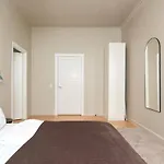 Scandinavian Style 3Br In Copenhagen City Centre