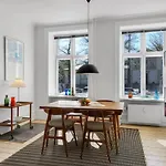 Nice Apartment In Kobenhavn O With Wifi