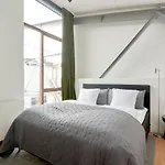 Beautiful Apt Near The Harbour