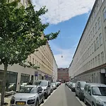 Hotellos