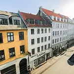 Exclusive And Central - Private Roof Top Terrace!