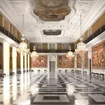 Stylish 2Br Flat By The Marble Church