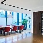 Luxurious 2 Bedroom Penthouse