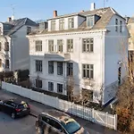 Rooms In Quiet White Villa Apartment Hortensiavej 8 On Frederiksberg C
