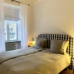 Christianshavn Canalside Luxury Apartment