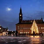 Bright Apartment In Historic City Center