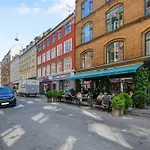 Extravagant-2 Bedrooms-Bronze