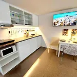 Neptun Studio-Apartment With Terrace.