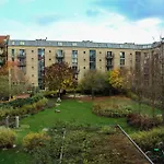 Centrally Located 4 Room Apartment