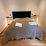 Central Apartment - Rap 8