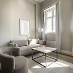 Centrally Located 3 Bedroom Flat