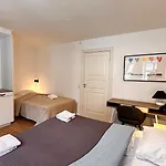 Central Apartment - Rap 7