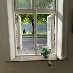 Uniq Apartment With A Little Garden - Placed In The Heart Of Copenhagen!