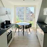 Great 2-Bed Penthouse Apartment.
