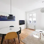 Nice 1-Bed Near Copenhagen Lakes