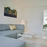 Nice 2-Bed In City Center