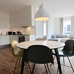 Stunning 2-Bed W Balconies And Fantastic Views