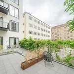 Studio Townhouse W Private Terrace In Converted Warehouse