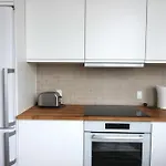 Beautiful 2-Bed In Frederiksberg C W Balcony