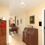 Classic Groundfloor Apartment With Patio Close To Metro