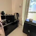 Cozy Apart Near Downtown