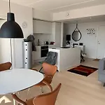 Luksuslejlighed Pa 7 Sal Med Elevator, Vestvendt Altan Og Udsigt Over Havn Og By
