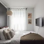 Unique Apartment In Great Location