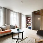 House In The City Center !Diiscount -4 5 -5 2 6 4 4 0 7 3 Via What App !!!!
