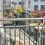 Central 2Br Lejlighed I Kobenhavn K M Terrasse