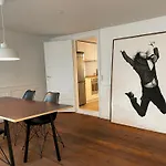 Stylish Apartment - View Of The Marble Church