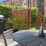Gorgeous Home In Kobenhavn S With Kitchen
