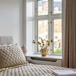 Lovely Apartment By W Bathtub And Balcony