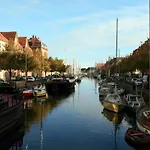 Canal Calm Apt