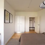 Bright 3Br Apartment With Balcony And Amazing Lake View
