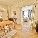 Deluxe 4 Bedrooms 180 M2 Canal View Prime Location